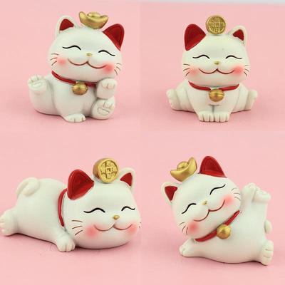 Şanslı Kedi Reçine El Sanatları: Masa, Pasta veya Ev Dekorasyonu İçin Sevimli Karikatür Süs.