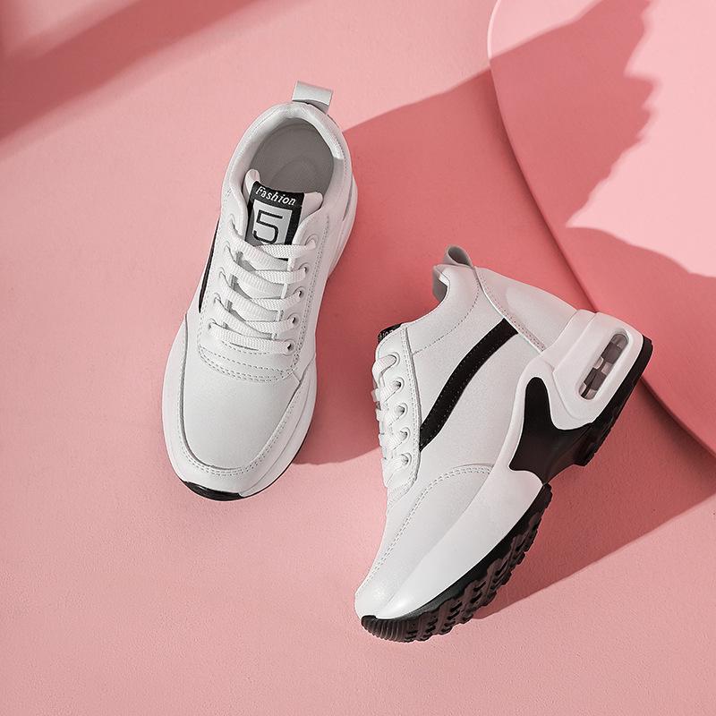 Inner heightening leather surface white shoes women's sports and leisure heightening shoes size 42 large size air cushion shock absorption