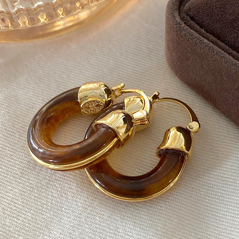 Square Maillard Earrings Autumn and Winter Earrings French Retro Design Temperament Foreign Style Small Fragrant Style Ear Buckle