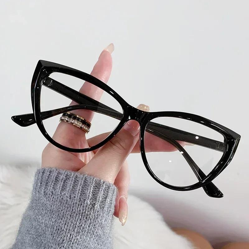 New Cat Eye Women's Fashion Myopia Glasses Retro Anti Blue Light Glasses Ultra Light Unisex Transparenr Computer Eyewear