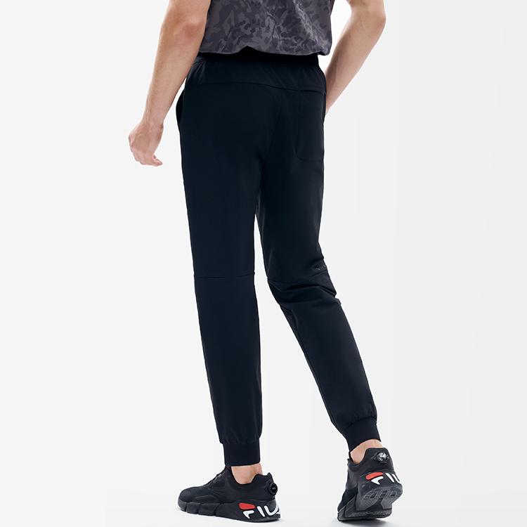 Fila Atletické tkané joggery s manžetami Pánské spodky Hluboce černá A11M211807F-BK