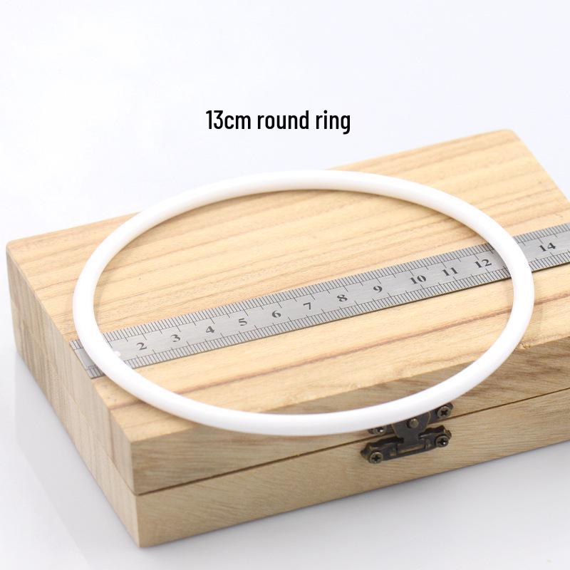 White Round Heart-shaped Plastic Ring for DIY Crafts and Dreamcatchers