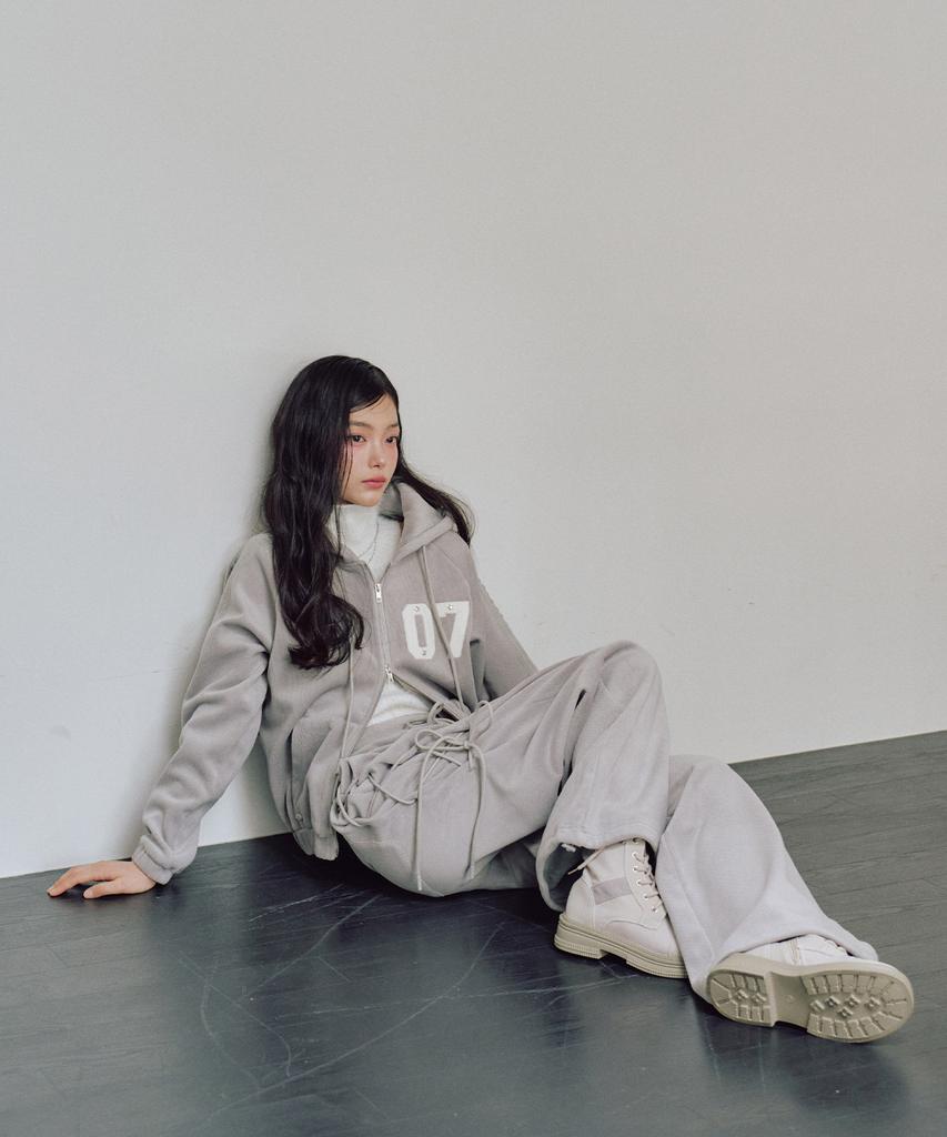 ZEROPLANET Chloe Velour Lace-Up Pants [Light Grey]