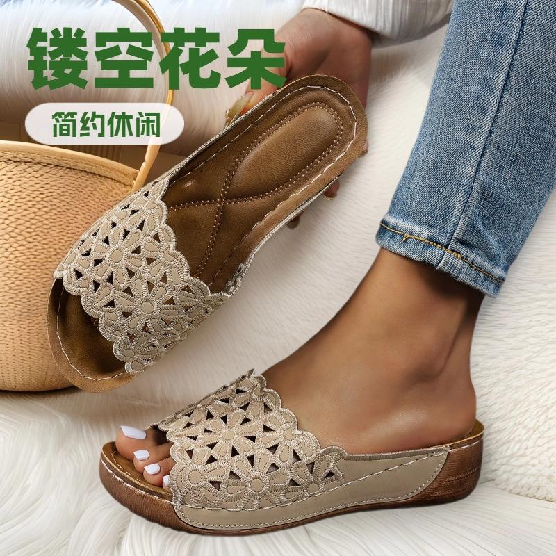 2025 Summer Foreign Trade New Women's Thick-soled Slippers Large Size Fish Mouth Wide Strip with Thick-soled Slippers Women