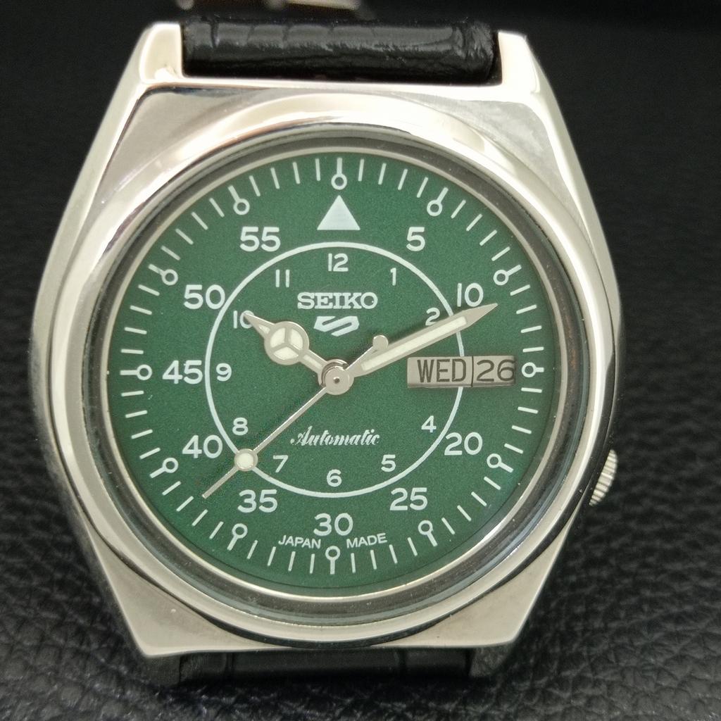 VINTAGE SEIKO 5 AUTOMATIC 7009A JAPAN MENS GREEN COLOR DIAL WATCH a708720-1