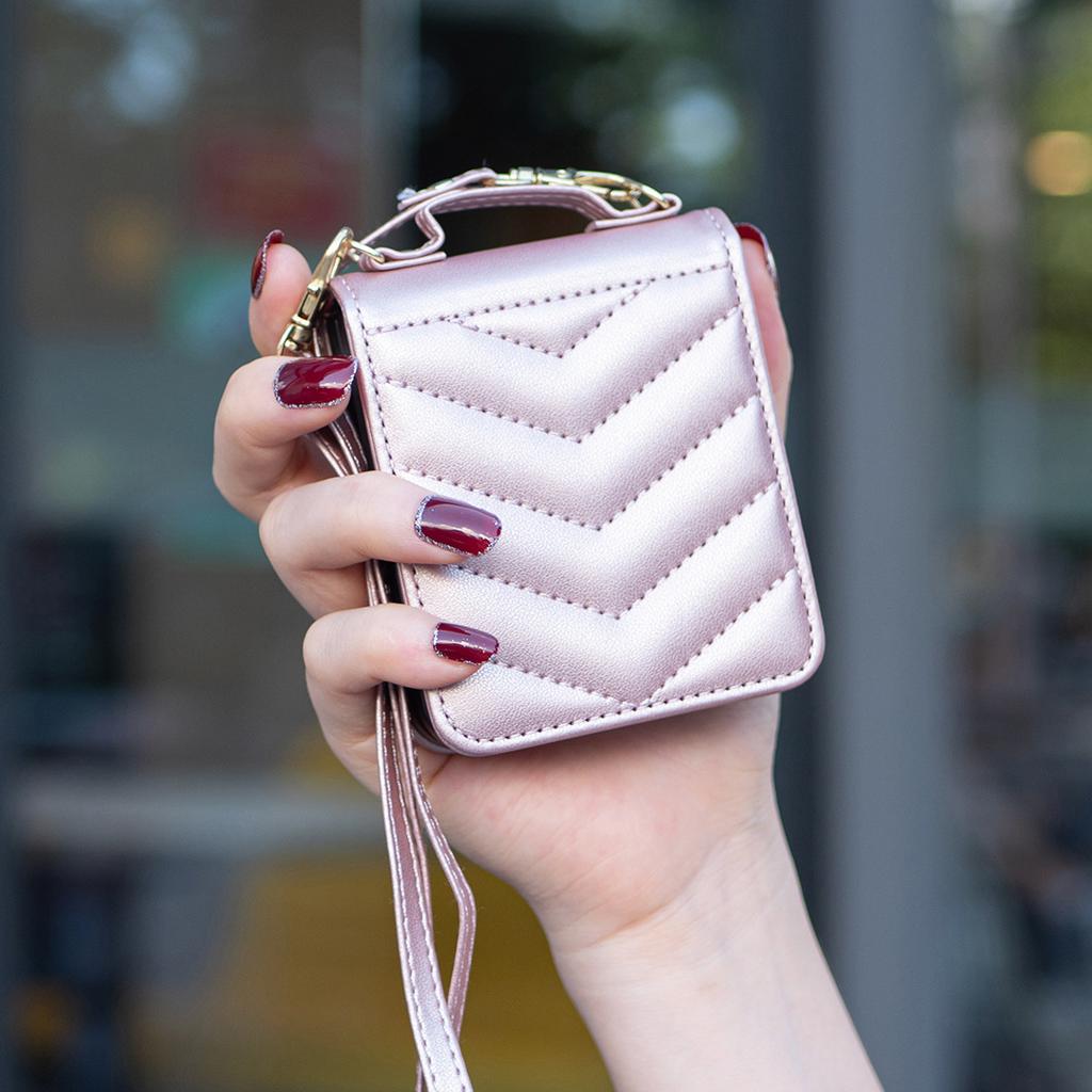 Applicable to Samsung Z Flip7 mobile phone case Flip5 wavy oblique span protective case Z Flip4 plaid strap case