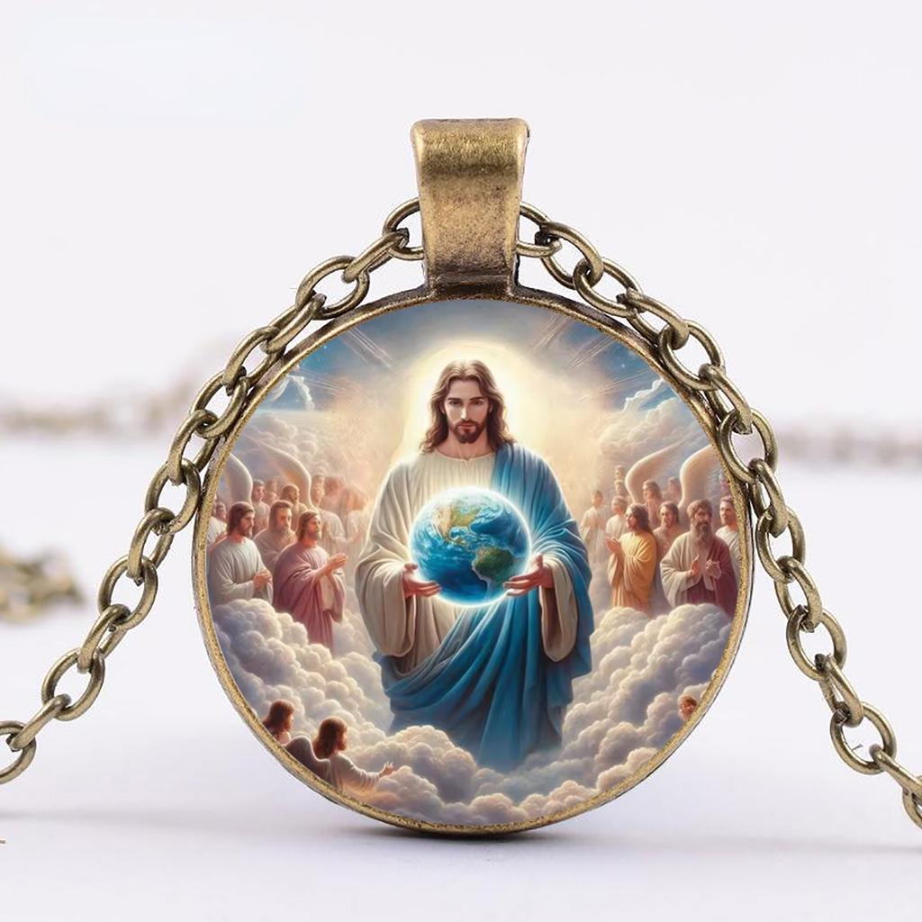 A Light of Faith Jesus Divine Blessing Pendant Christian Faith Gift Glass Pendant Necklace Fashion Accessory Suitable for Everyday Wear