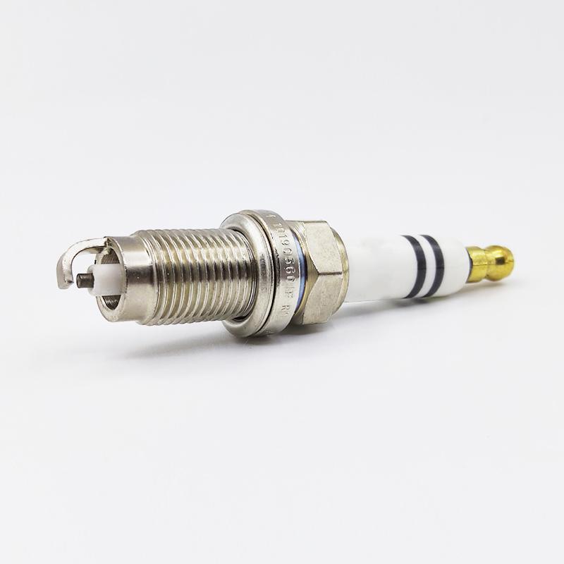 4PCS 101905601F F7HER02 Normal Spark Plug For Volkswagen Passat Golf Jetta Leon Skoda Seat Beetle 2.5L Ibiza FR7HC+ Car Candles