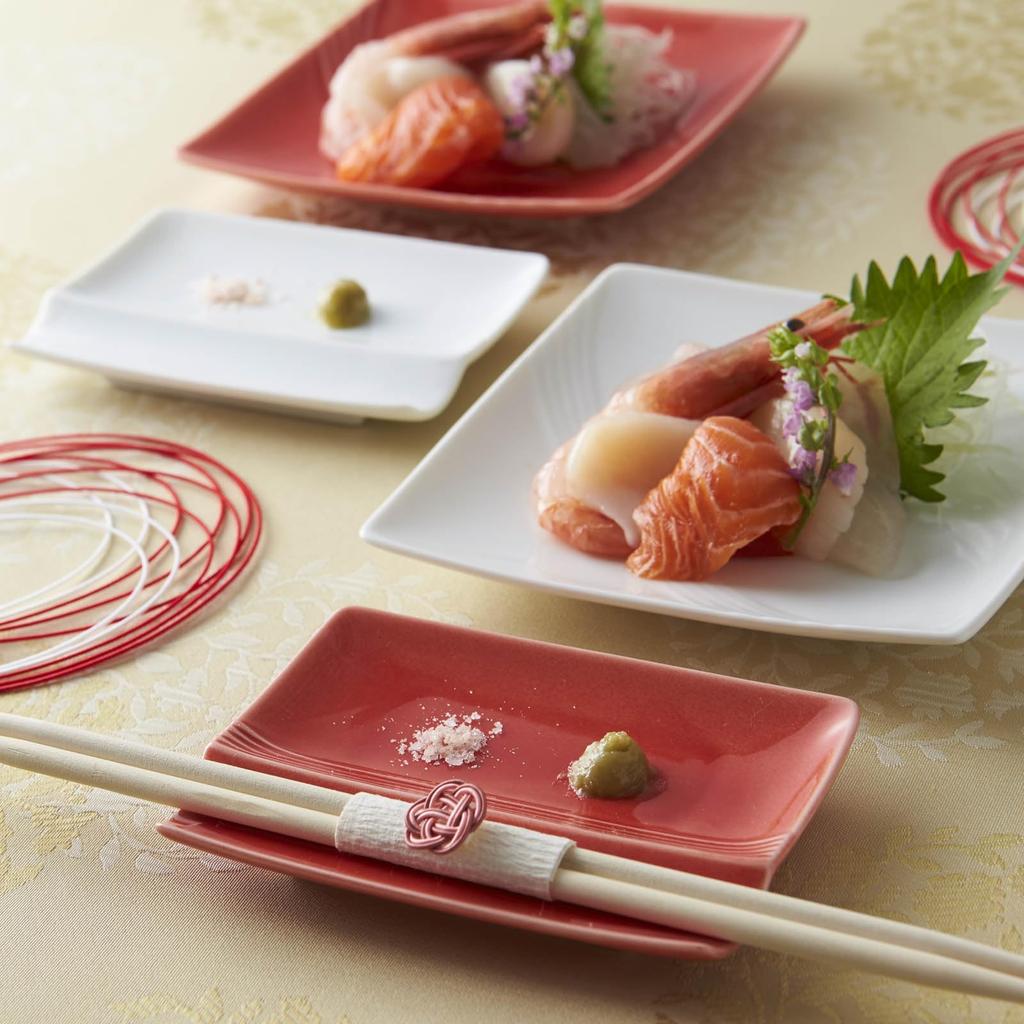 Mino Ware Miyama Gift Four Plates and Plates In a Wooden Red and Perfect for Weddings and Other Made In Product Number Set, Box, "Mizu-hiki" Design,