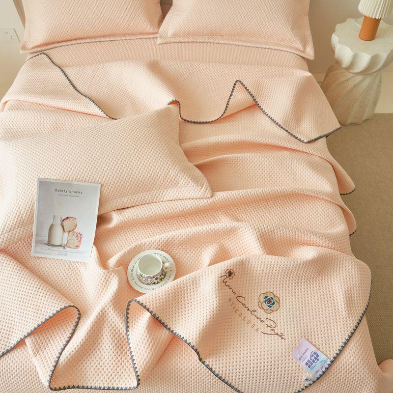 New Summer Bed Cover All Season Universal Thick Cotton Summer Blanket Soft and Breathable Summer Bed Sheet