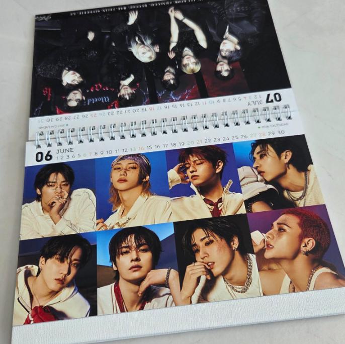 Stray Kids 2026–2027 Desk Calendar – Double-Sided Photobook Style (Random Images)