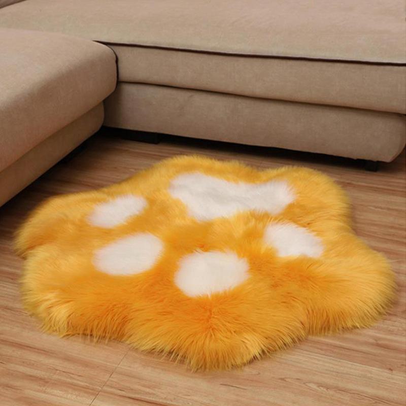 Home Sofa Coffee Table Cute Bear Paw Shape Plush Carpet Living Room Bedroom Foot Mats Shaggy Fluffy Cat Paw Rug Bedside Carpet