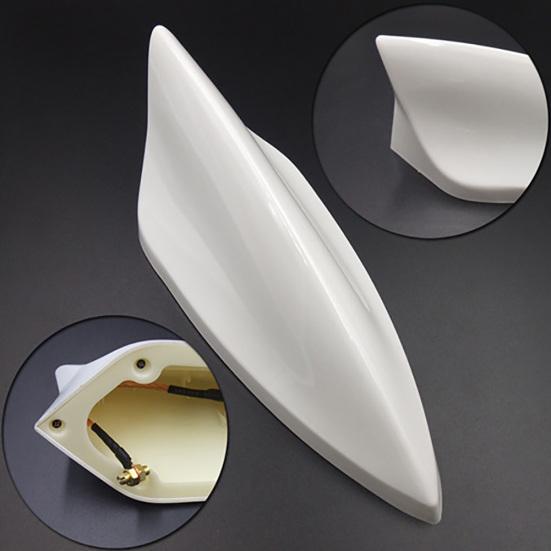 Stilvolle Universal-Auto-Haifischflossen-Autodachantenne mit Signal, FM/AM-Radioantenne