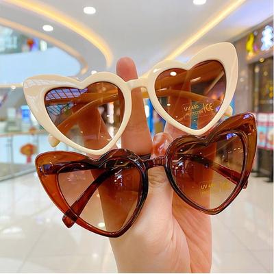 Classic Girls Boys Sunglasses Kids Cute Heart Sunglasses Children Summer Outdoor Lovely Personality Street Shooting Sunglasses
