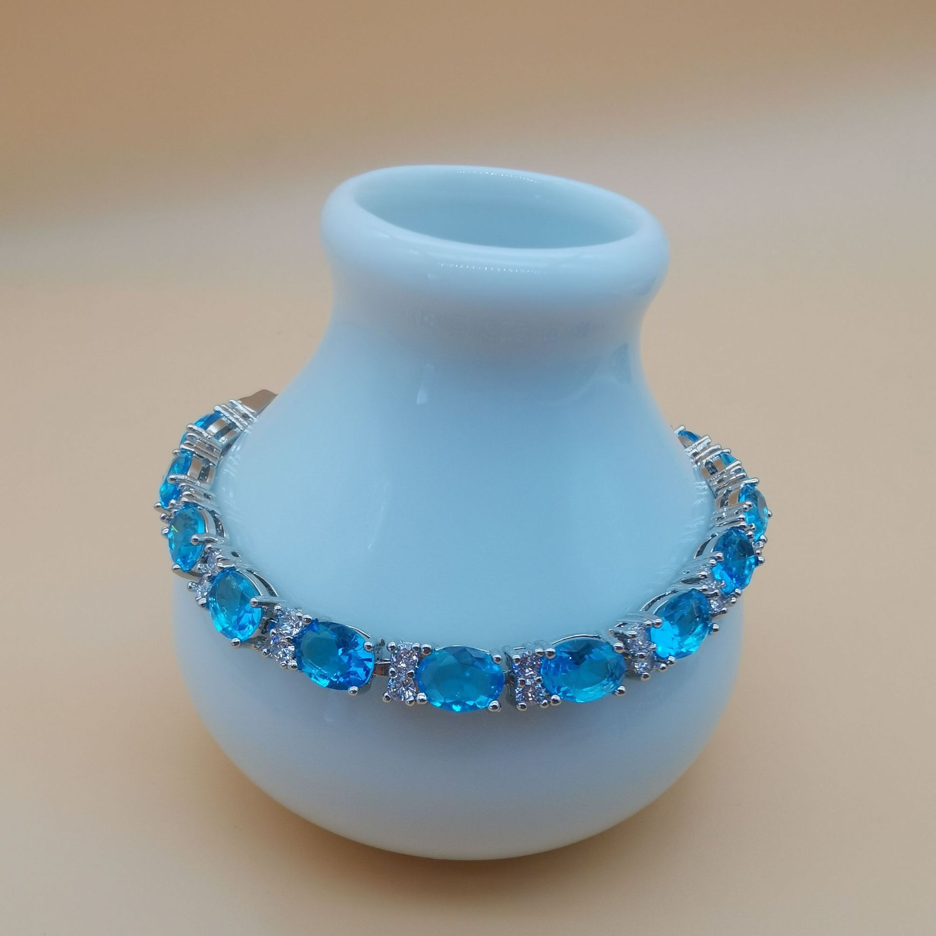 Браслет в форме яйца, европейский и американский браслет с платиновым покрытием, кристалл для женщин