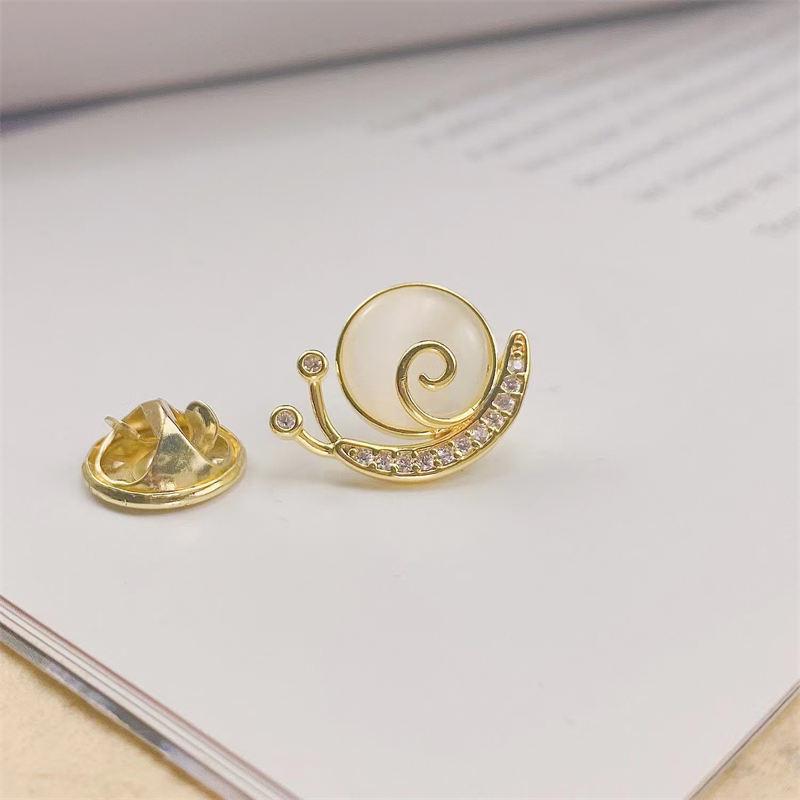 Retro modrá křišťálová spona brož - Roztomilý doplněk dekoltu inspirovaný Japonskem