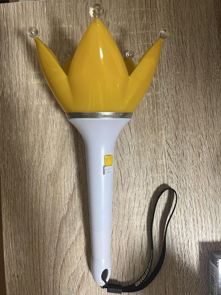 [USED] Price Reduced Again Today! BIGBANG G-DRAGON Light Stick Korean Ver.4