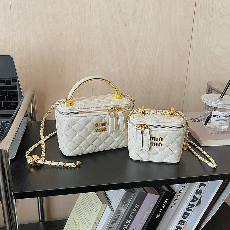 

Rhombus chain box bag 2 new mini square bag women s versatile shoulder messenger bag women s bag Small size