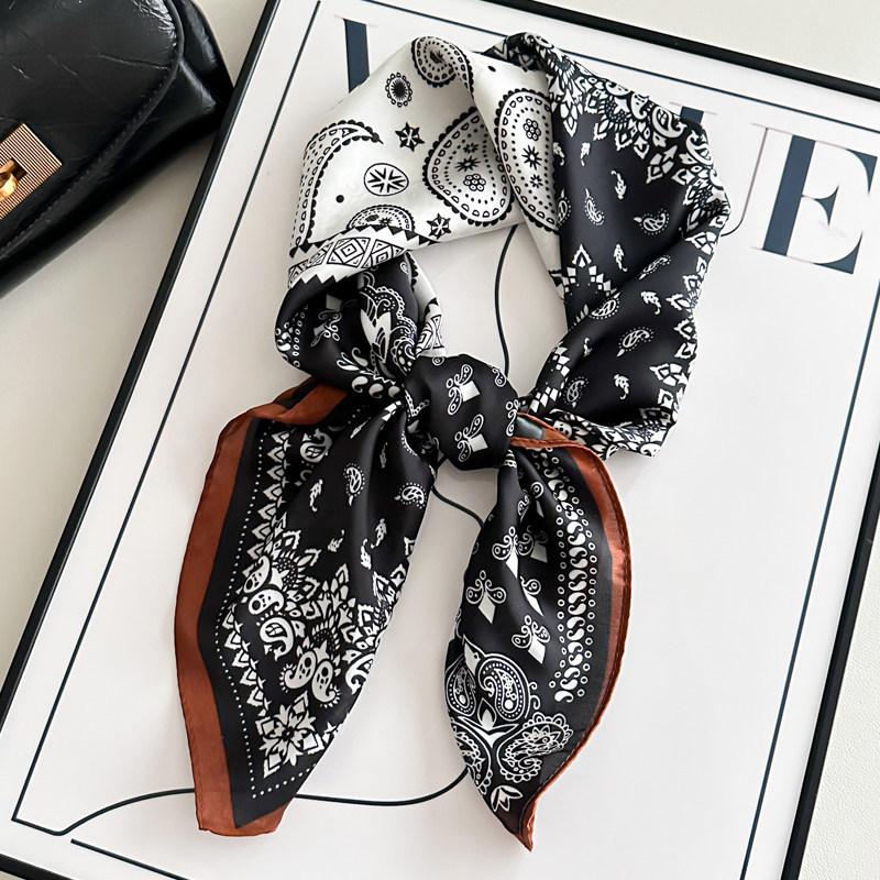 Stile britannico geometrico nuovo collo 71 seta sintetica piccolo foulard primavera e autunno versatile temperamento foulard da collo da donna
