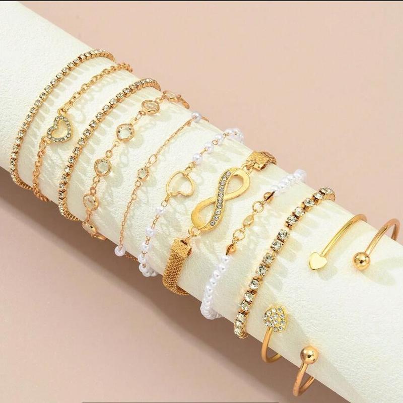 Fashion Minimalist Zircon Bracelet Sets for Women Vintage Elegant Heart Snake Chain Layered Bracelets Birthday Vacation Jewelry
