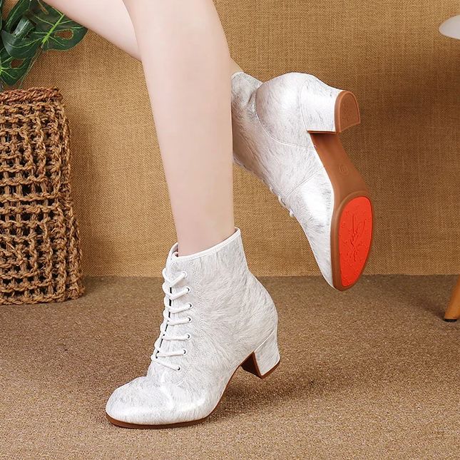 Autumn Dance Boots Female Modern Dance Shoes Tango Latin Dance Shoes High Top Training Shoes Square Heels