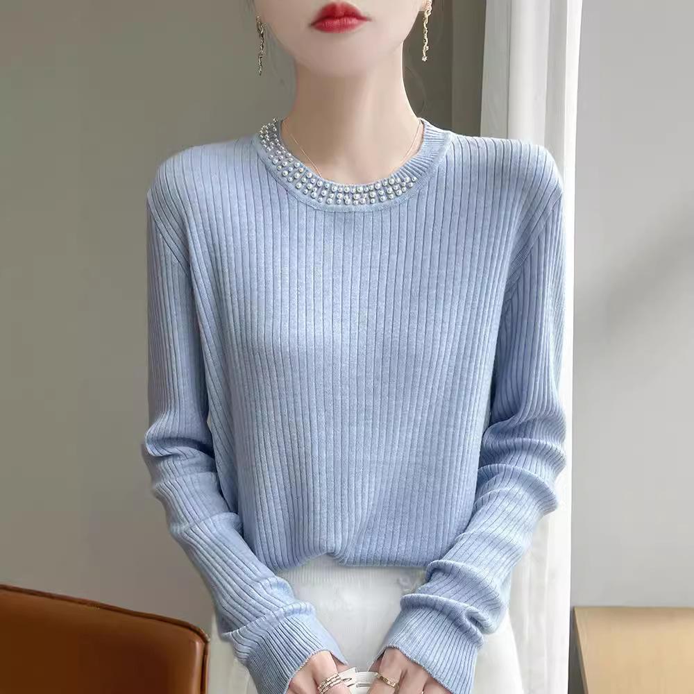 The New Autumn Round-neck Knitted Base Layer, Long-sleeved Women's Diamond-encrusted Solid Color Sweater, Loose