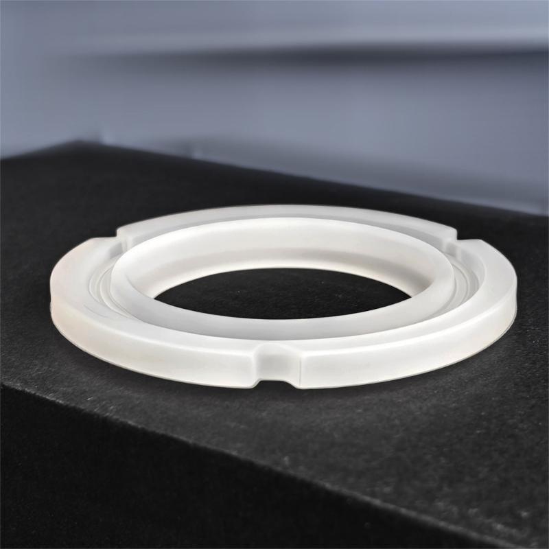 Garnitură Mașină de Cafea din Silicon, Garnitură de Înlocuire Albă cu Diametru Exterior de 67 mm, Diametru Interior de 42 mm și Profil de Potrivire cu Canal Etajat