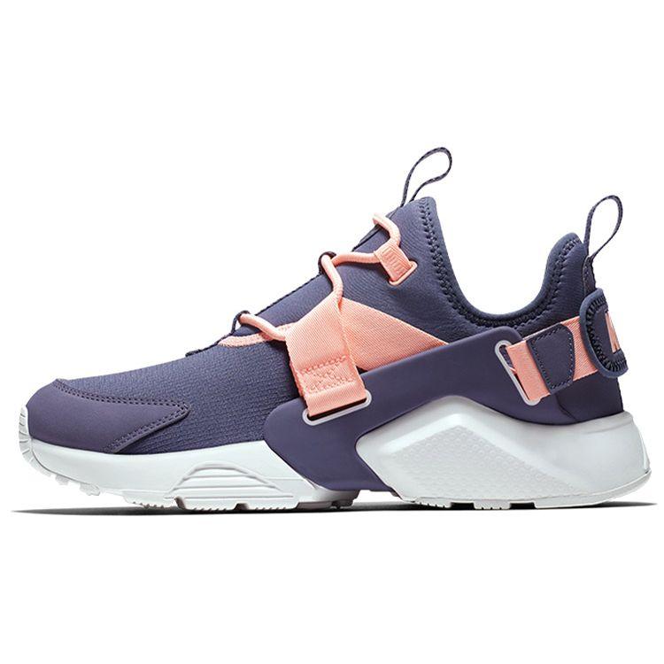 

Женские кроссовки Nike Air Huarache City Low Light Carbon серые AH6804-012