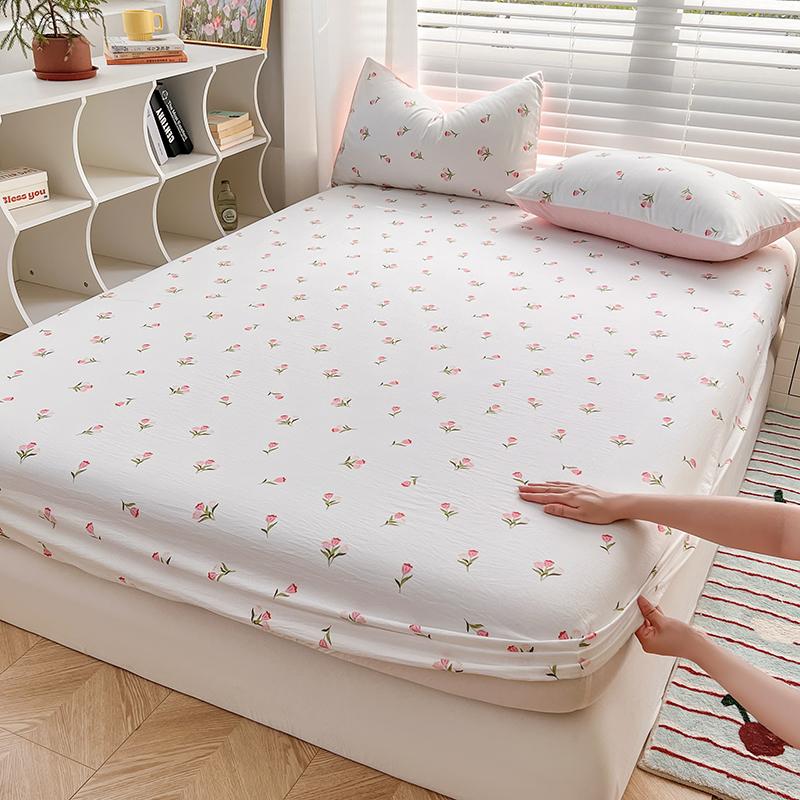 

A 3-piece printed bed cover and pillowcase set, including 1 bed cover +2 pillowcases (without cores), soft and breathable 90x200cm
