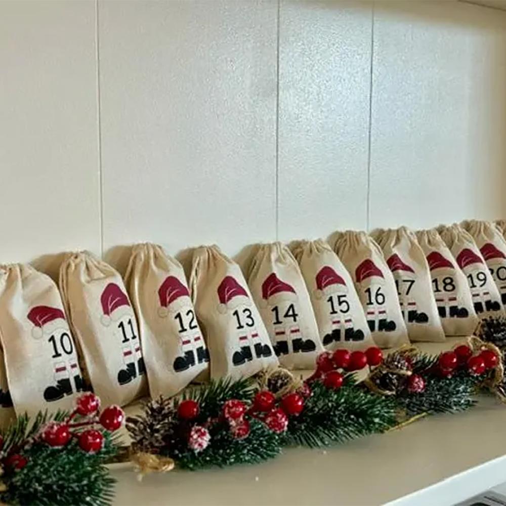 

Santa Advent Calendar Bags Set of 25 Christmas Countdown Wall Hanging Decor Diy Christmas Tree Ornament Kid Gift Merry Xmas Eve number 1 to25