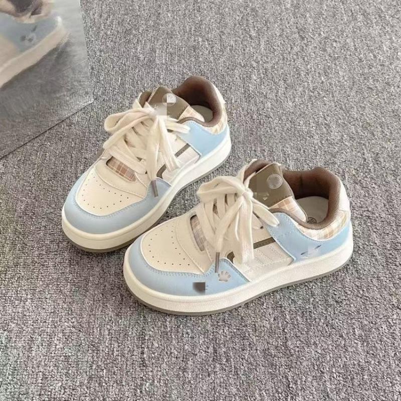 Campus style little white shoes women's new autumn breathable board shoes versatile students with skirts bread shoes