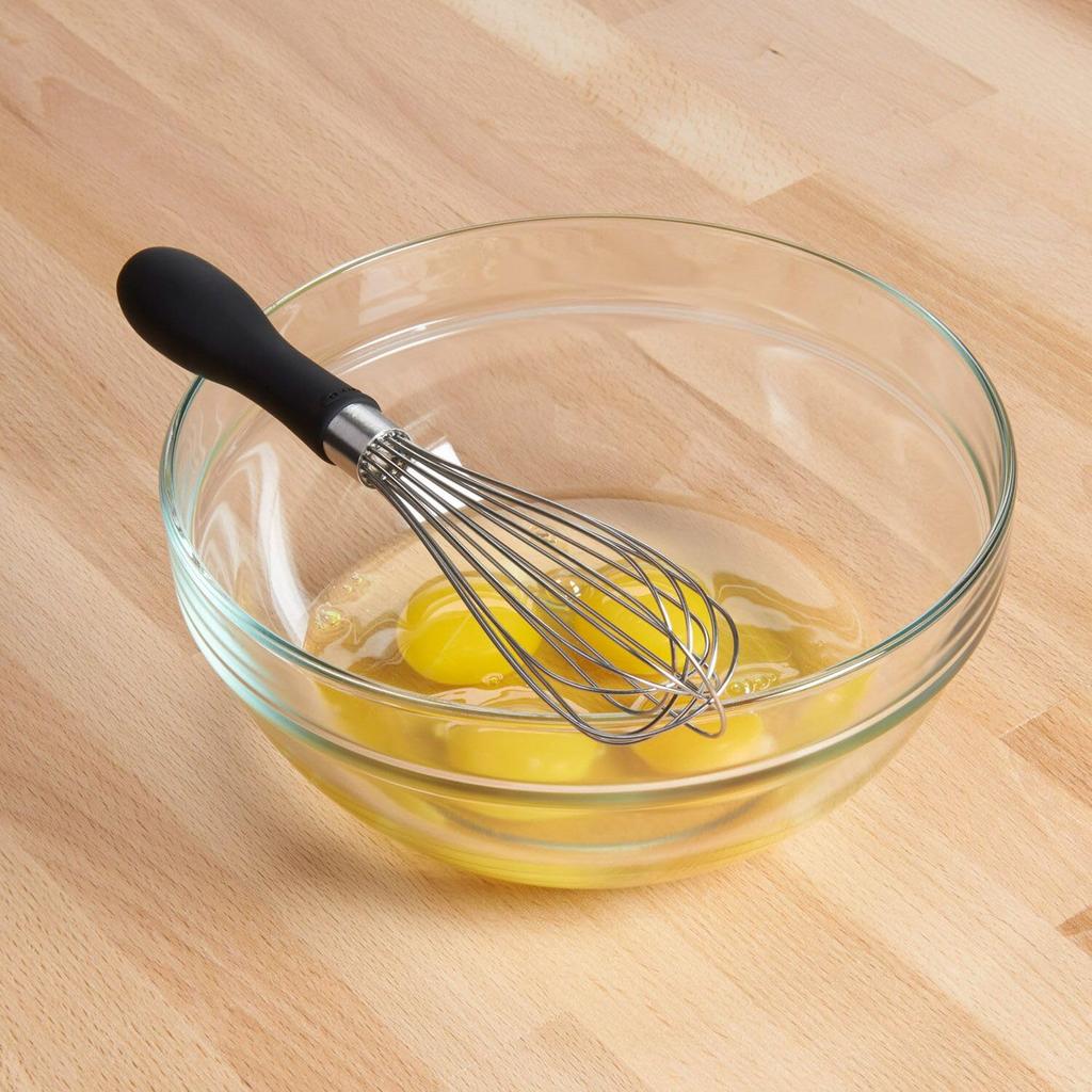 OXO Stainless Steel Whisk ideal for baking and dishwasher (Small) - Easy-to-use grip, dressing, safe.