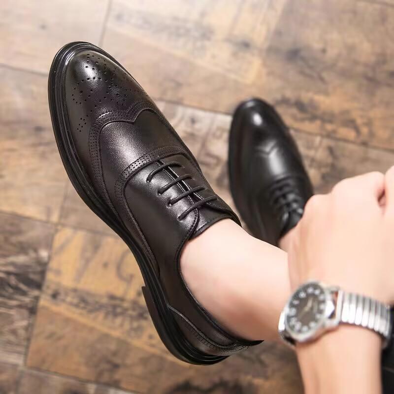 Luxury Men Brogue Shoes High Quality Lace-Up Dress Shoes for Men All Match Oxford Shoe Fashion Point Toe Men Party Wedding Shoes