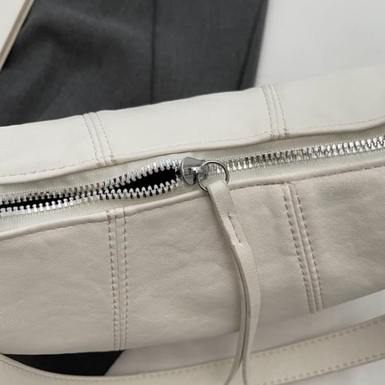 Retro soft leather dumpling bag women's shoulder messenger bag
