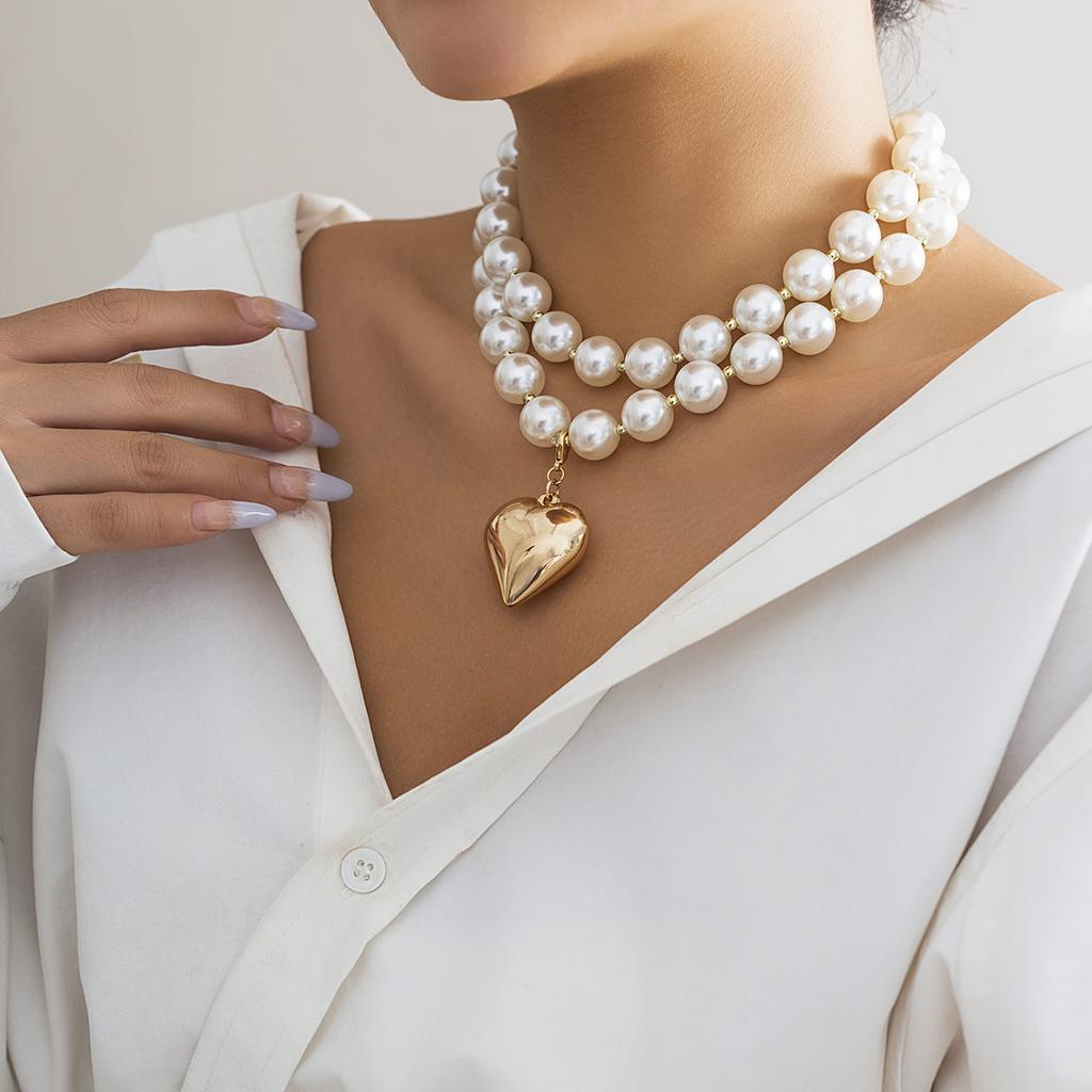 2 Stück Elegante Goth Imitation Perlen Kette Halskette für Damen Vintage Liebesherz Anhänger Choker Y2K Schmuck Hochzeits Accessoires