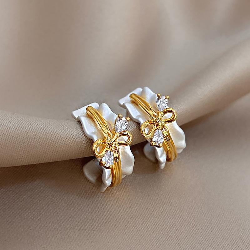 18k diamond bow c stud earrings French temperament earrings earrings women