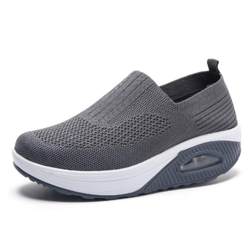 Middle-Aged Elderly Mothers' Shoes Mesh Cloth Outdoor Running Shoes Flying Knit Casual Shoes Comfortable Lightweight Breathable