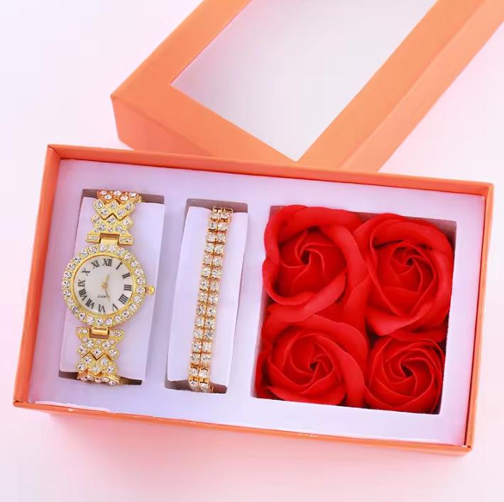 Popular Ladies Watch Fashion Casual Roman Numeral Quartz Set Full Diamond Bracelet Fashion Watch