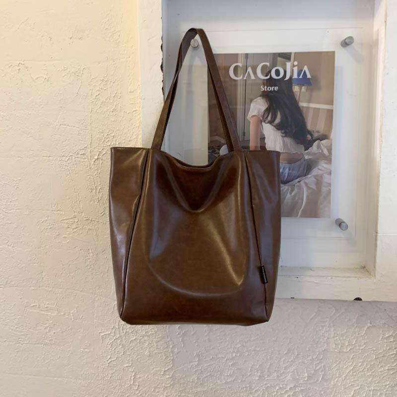 Large Capacity Bag Women's Retro Autumn New Simple Shoulder Bag Casual Commuter Tote Bag Women's Bag