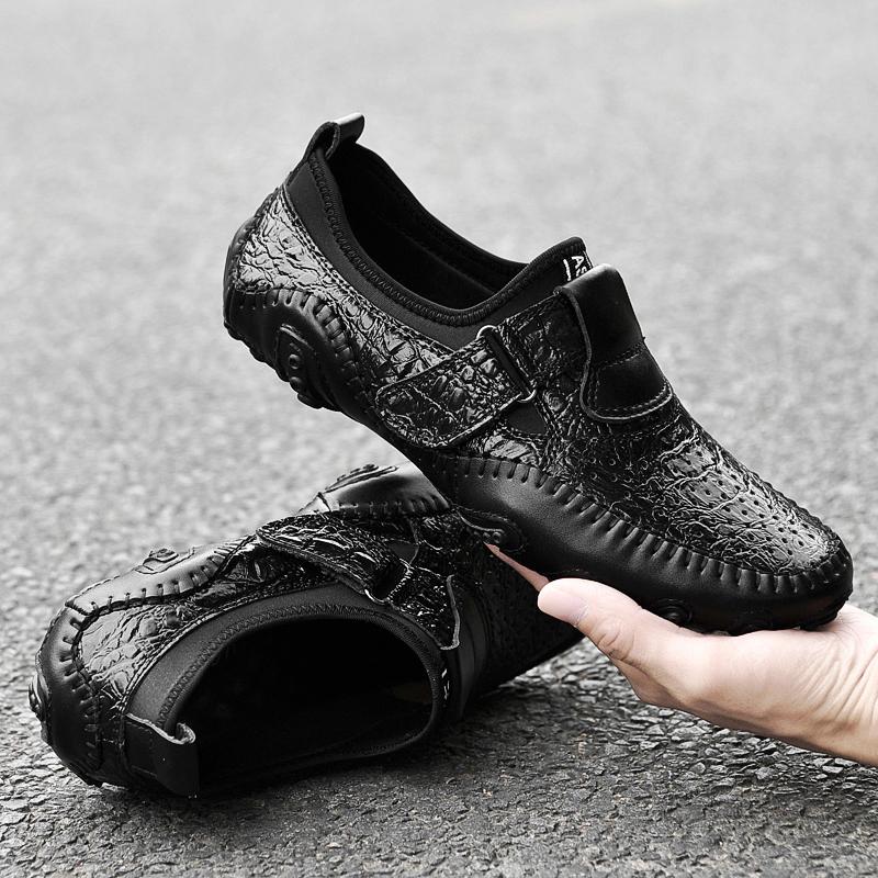 Fashion Men Shoes Slip On British Style Men Causal Shoes Breathable Genuine Leather Men Shoes Hole Outdoor Shoes Zapatos Hombre