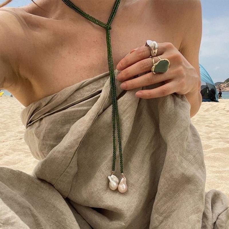 Retro Alien Irregular Baroque Pearl Pendant Necklace for Women Vintage Green Black Crystal Bead Long Necklace Neck Chain Jewelry