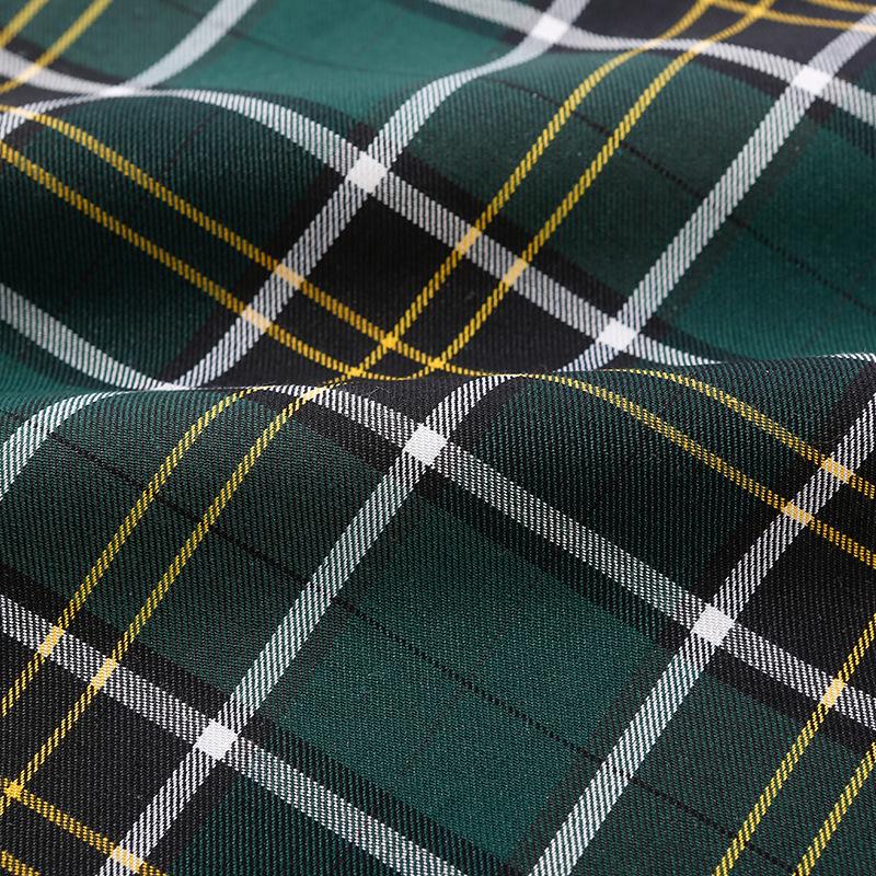 Brytyjska tkanina bawełniana w kratę szkocką i gingham, twill, na mundurki szkolne i spódnice.