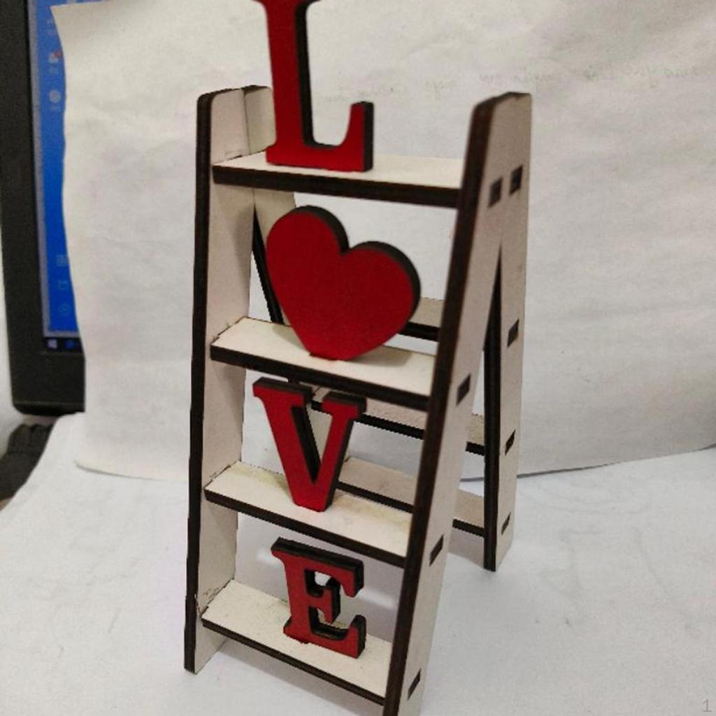 Holzleiter Dekoration für Valentinstagstisch