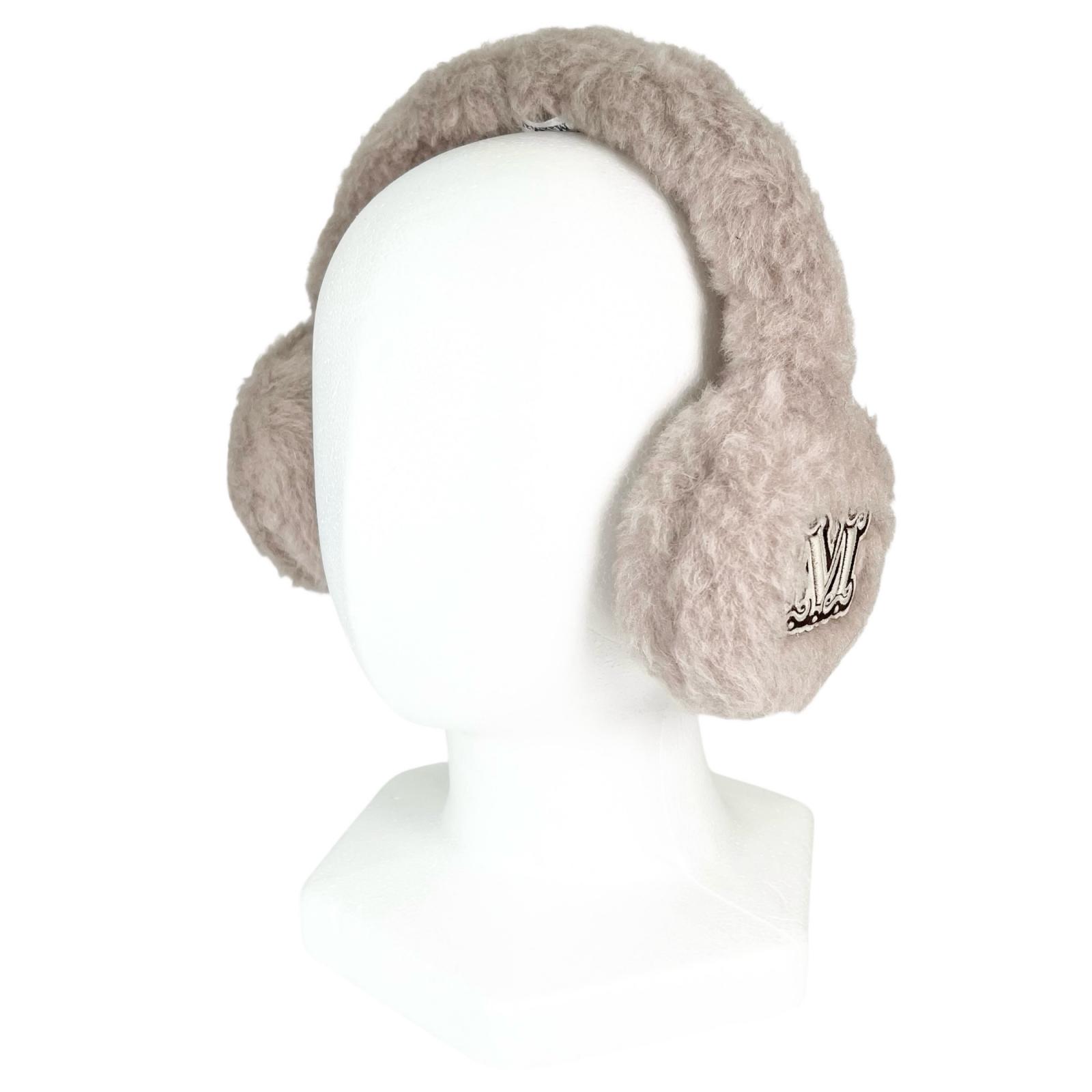 

Excellent Max Mara Earmuff MUFFY1 Muffy TEDDY BEAR logo patch beige Women Used
