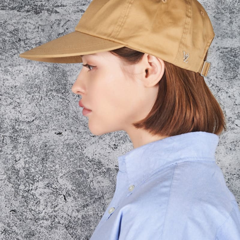 

VARZAR Ordinary Overfit Cotton Ball Cap Beige FREE
