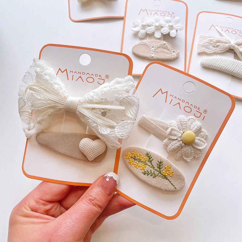 2pcs Fabric Embroidery Hairpin Korean Version of Children's Girls Bangs Broken Hair Headwear Girls Kids Hair Accessories