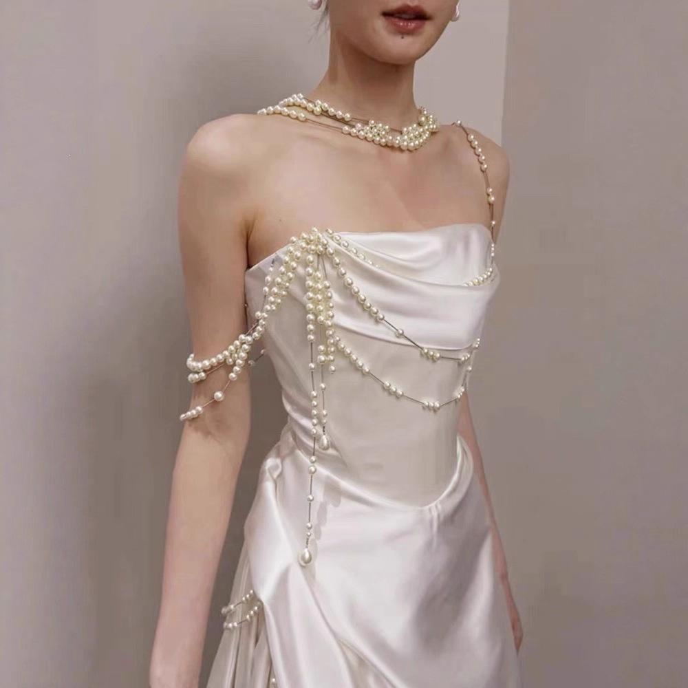 Tube top satin light wedding dress dress bride French white small   new simple light luxury going out dress
