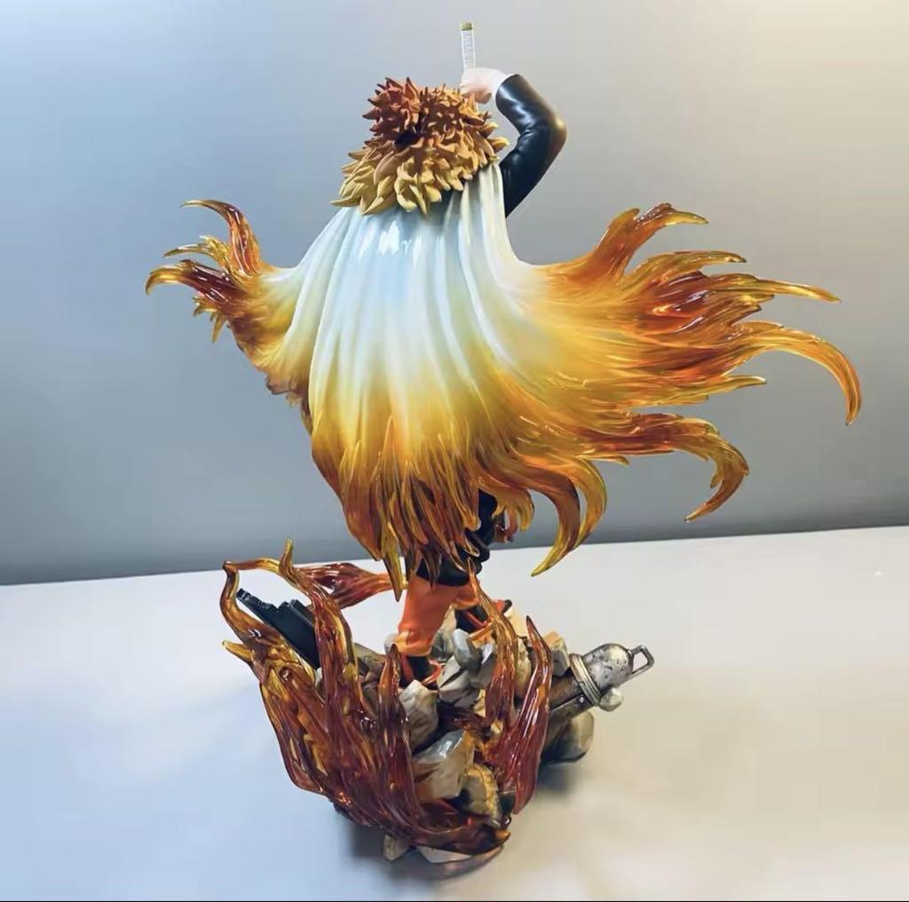 [USED] Demon Slayer Rengoku Kyojuro Figure