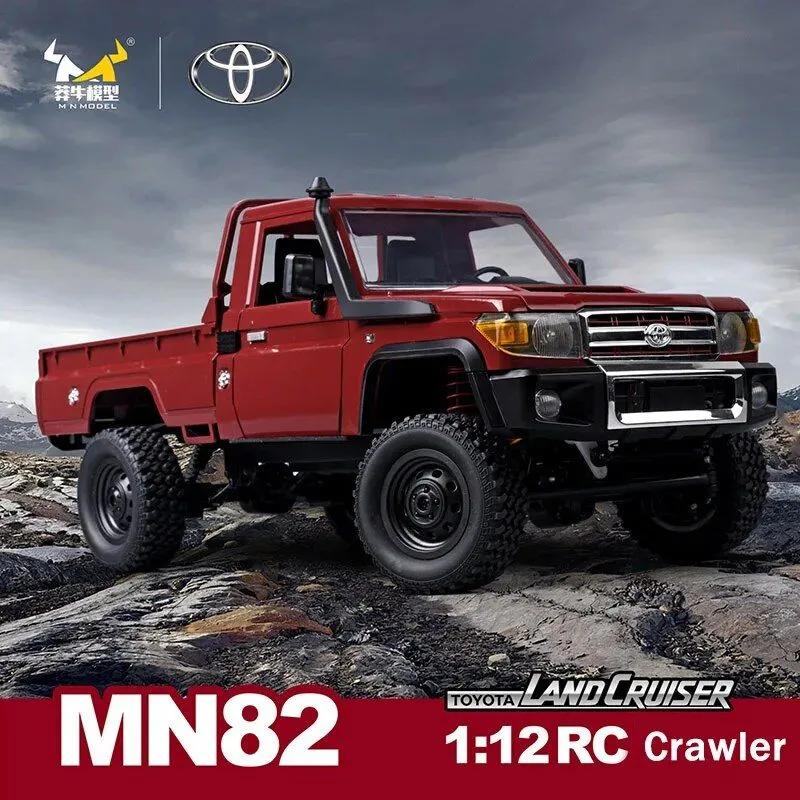 MN82 Carro de escalada off-road em escala real Tração nas quatro rodas Captador de alta potência Controle remoto