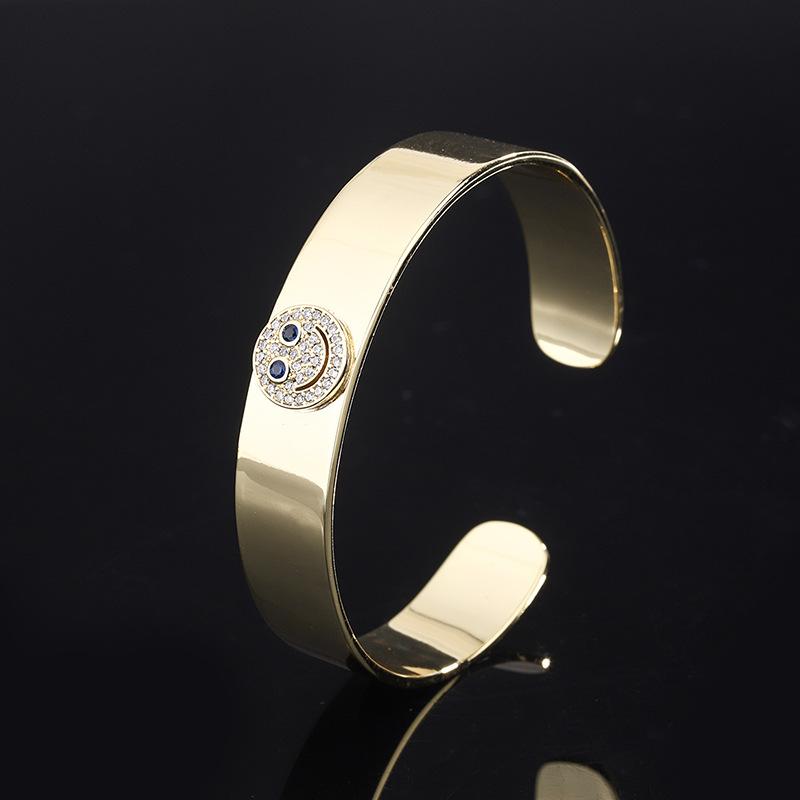 European and American retro bracelet women inlaid imitation colored treasure luxury inlaid smile bracelet women